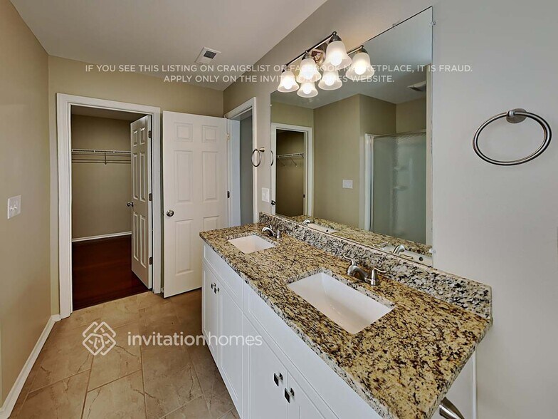 Building Photo - 3430 Charterhall Ln