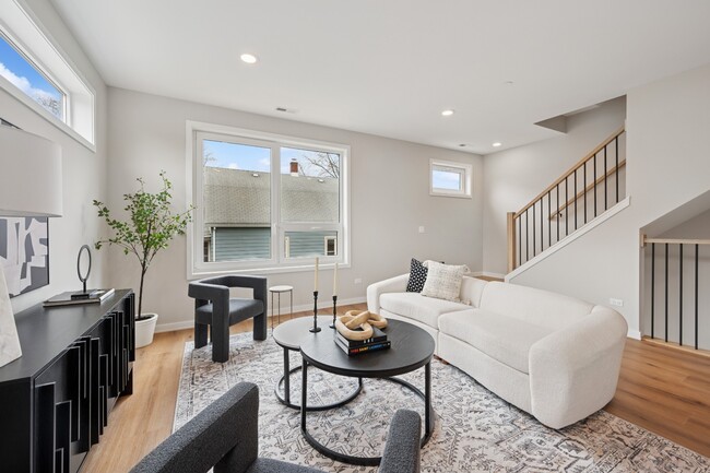 Building Photo - Forest Park - New Construction Luxury Townhomes!