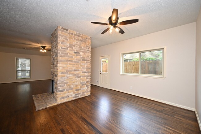 Building Photo - 1511 Apple Park Dr