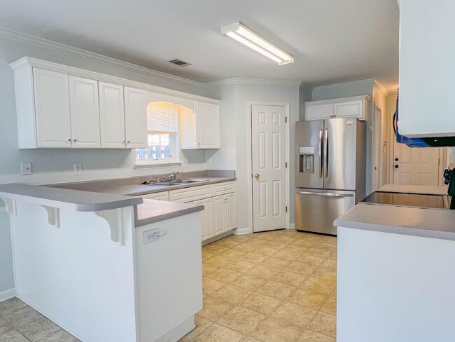 Building Photo - 6117 Independence Way