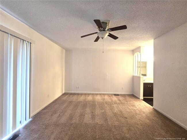 Building Photo - 6750 Irongate Dr