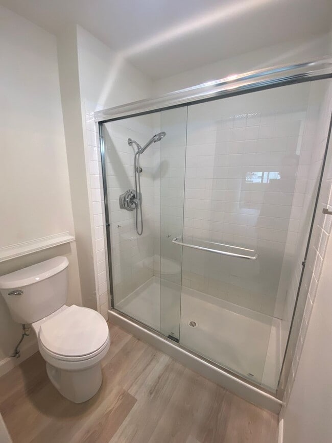 Building Photo - 7380 Park Ridge Blvd