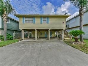Building Photo - 900 Bonita Dr