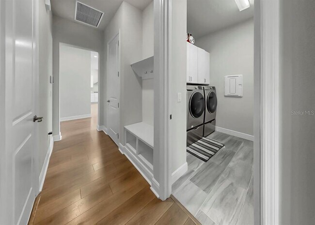 Building Photo - 5407 Del Coronado Dr