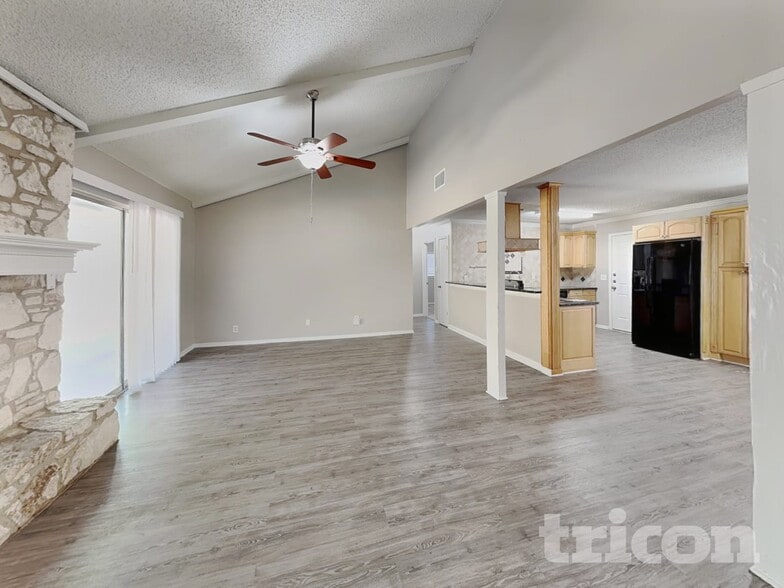 Building Photo - 4909 Tiffany Ln