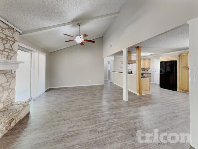 Building Photo - 4909 Tiffany Ln