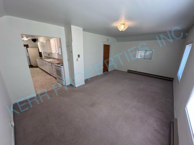 Building Photo - Charming 2-Bed Oasis with Spacious Comfort in Gresham!
