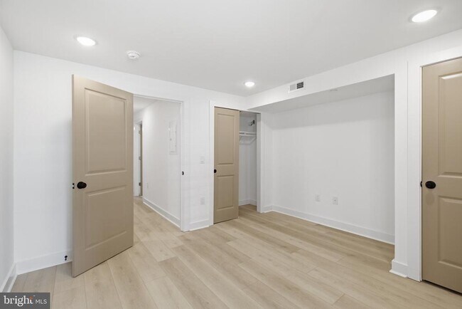 Building Photo - 2237 N 16th St
