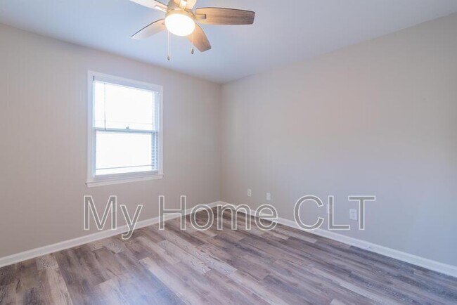 Building Photo - 116 Briarcliff Dr