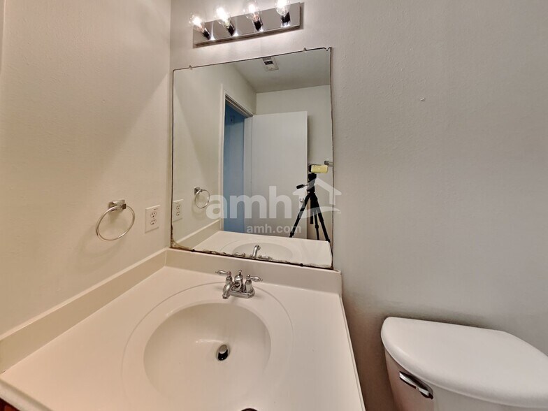 Building Photo - 9245 Clearwood Landing Blvd