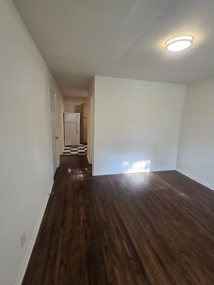 Building Photo - 419 Kinsey Blvd