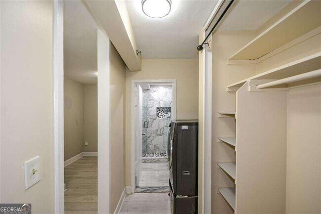 Building Photo - 620 Peachtree St NE