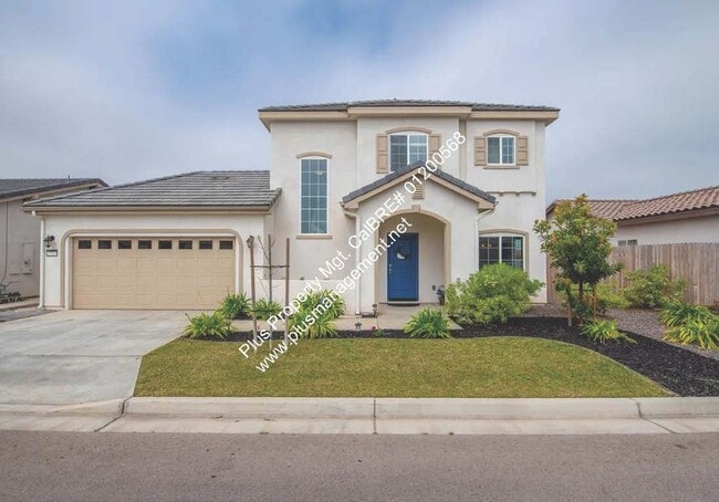 Primary Photo - Heritage Square Newer Two Story in Gated D...