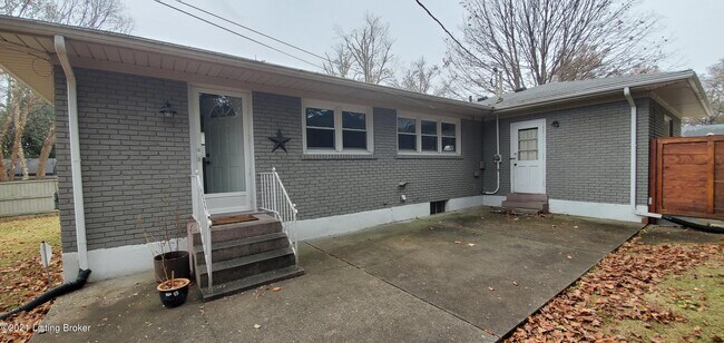 Building Photo - 3013 Wellbrooke Rd