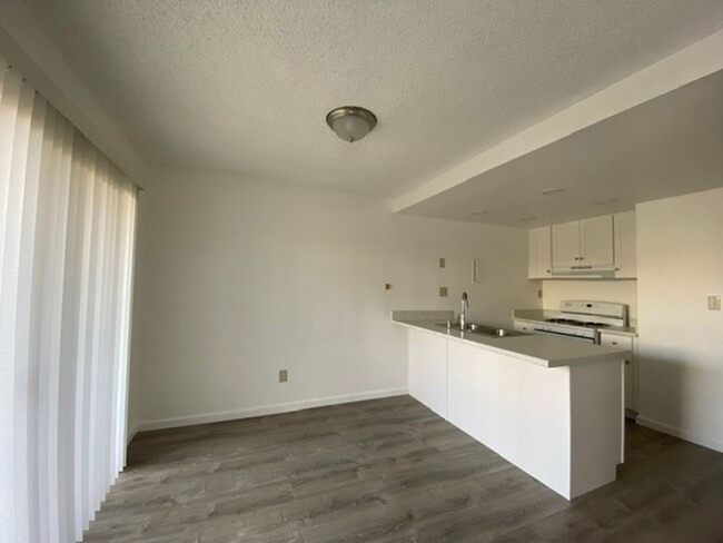 Building Photo - Completely Remodeled Colton Condo in Gated...