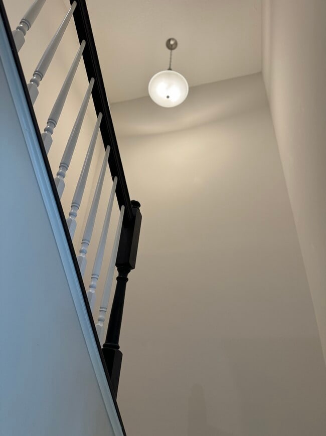 Building Photo - 6837 Frey Ln