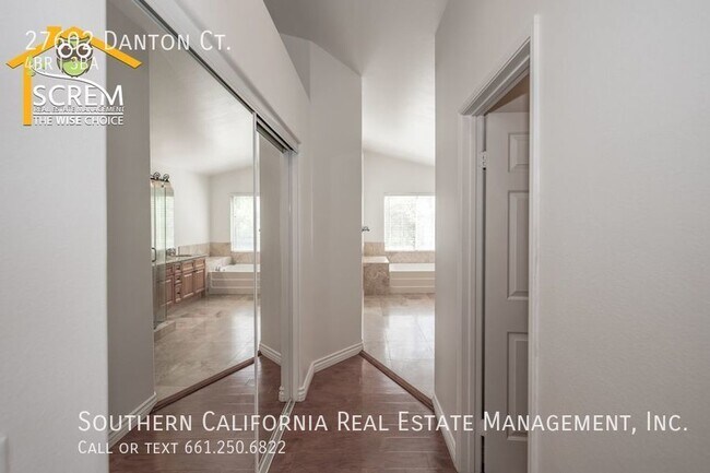 Building Photo - Four Bedroom Home with a View and a Loft i...