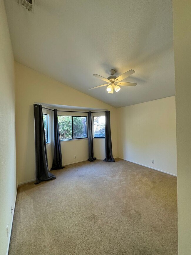 Building Photo - 1310 Puebla Way