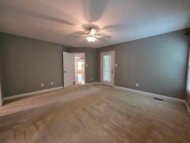 Building Photo - 205 Woodberry Pl