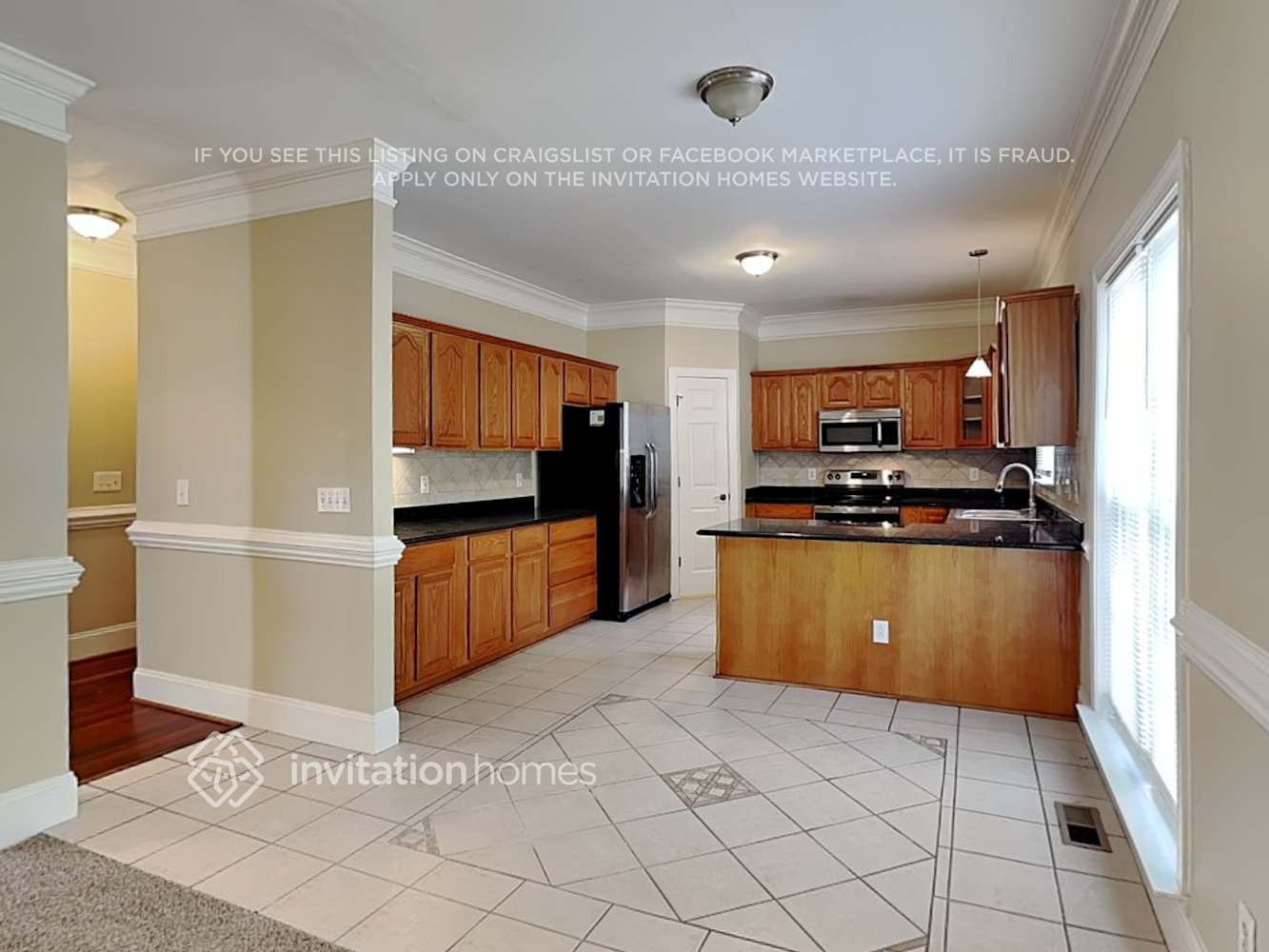 Building Photo - 9014 Sandpiper Dr