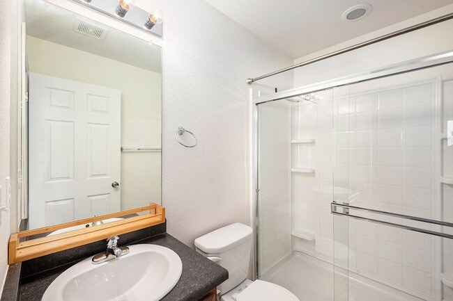 Building Photo - Spacious 3 Bed 3 Bath in the heart of Green Valley Ranch ELECTRICITY INCLUDED IN RENT