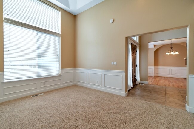 Building Photo - Jewel up in Alpine