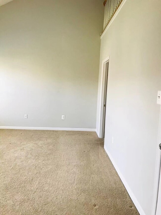 Building Photo - 3227 Halcyon Ct