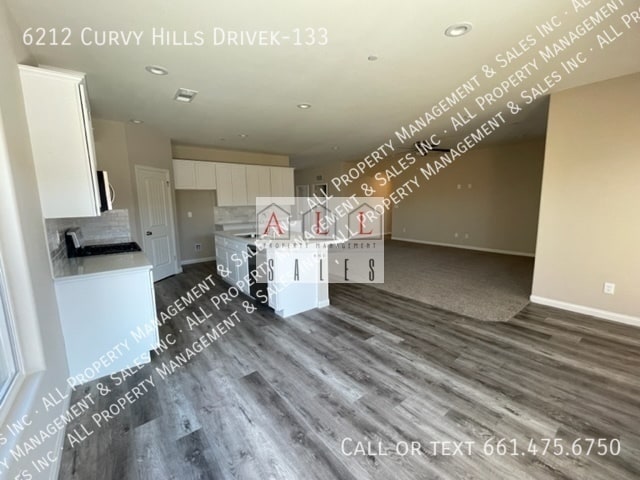 Building Photo - 6212 Curvy Hills Dr