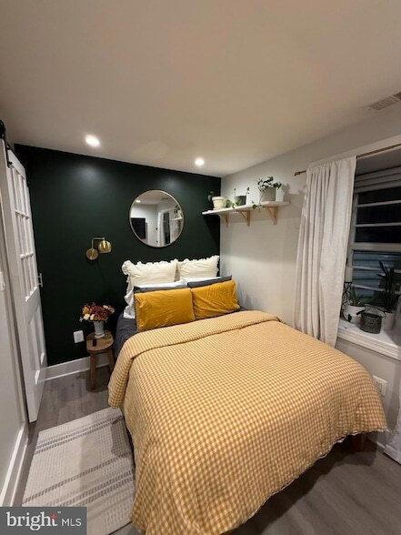 Building Photo - 625 Park Rd NW