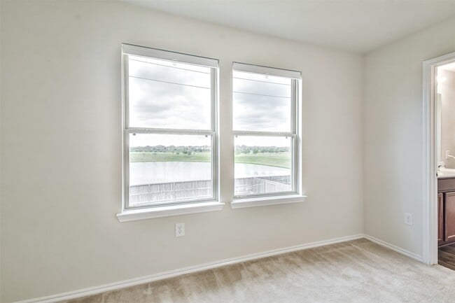 Building Photo - 5047 Royal Amber Ln