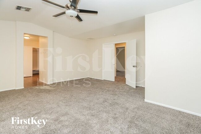 Building Photo - 7909 Hornbeam Ct