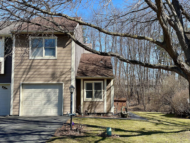 Building Photo - 13 Wilan Ln