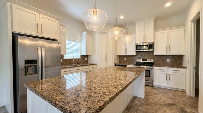 Building Photo - 508 Washingtonia Drive