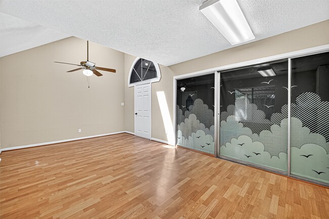 Building Photo - 1535 Beaconshire Rd