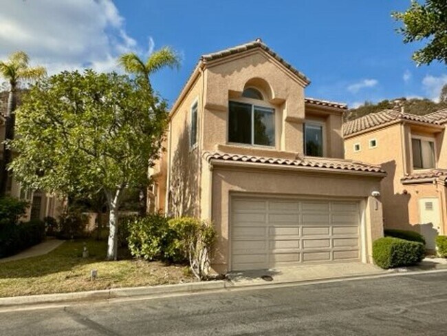 Building Photo - PRICE REDUCTION- Beautiful home located in the coveted Rancho San Rafael area of Glendale