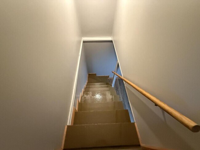 Building Photo - 2013 S 28th St