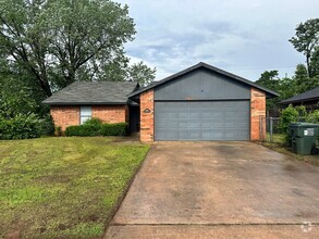 Building Photo - 3bed/2bath Home Available in Norman!