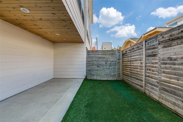 Building Photo - 5923 Lindell Ave