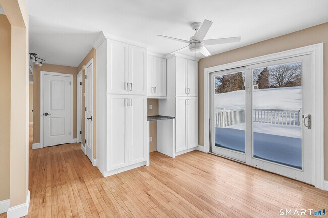 Building Photo - 139 Walnut Tree Hill Rd