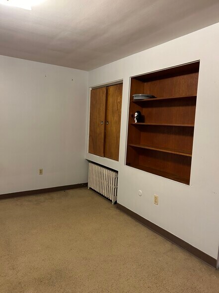 Building Photo - 5502 Harriet St