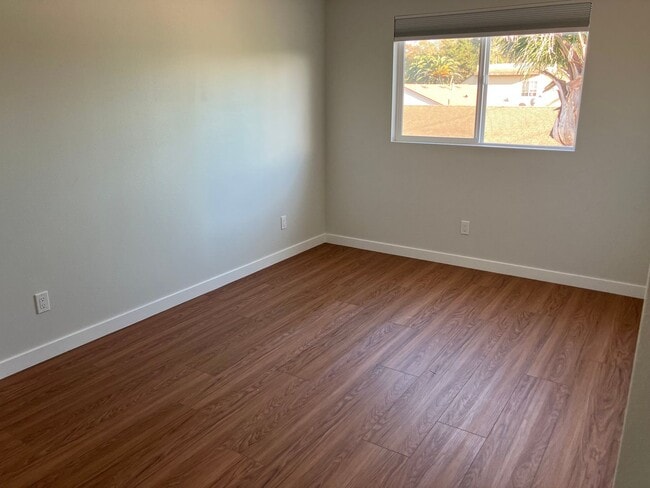 Building Photo - 2+1.5 2 story Back House New Construction - Midtown Home in Ventura, CA