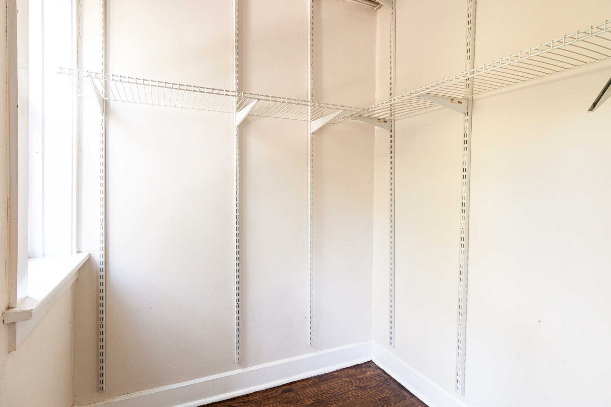 Building Photo - 1255 W Henderson St