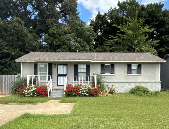 Primary Photo - 80 Otsego Dr