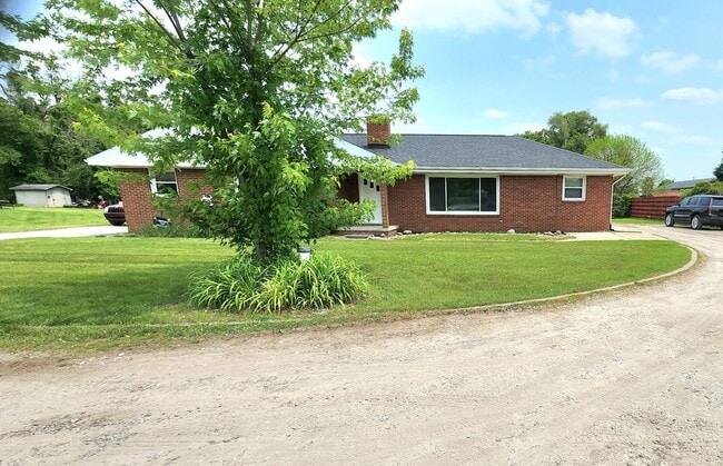Building Photo - 10143 Carpenter Rd