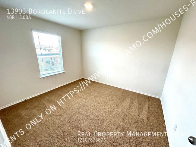 Building Photo - **MOVE-IN SPECIAL** Available Now! 4 Bedro...