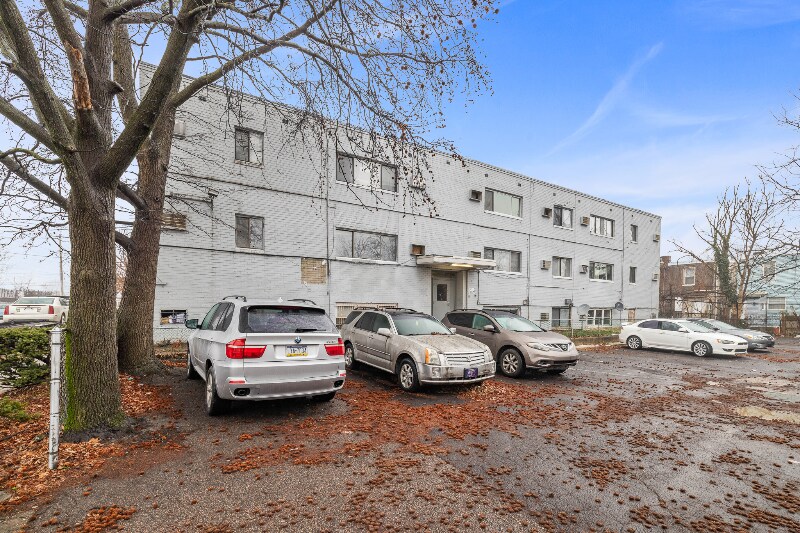 Building Photo - 4835 N 6th St