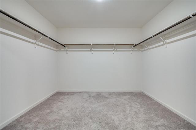 Building Photo - 731 Yorkshire Dr