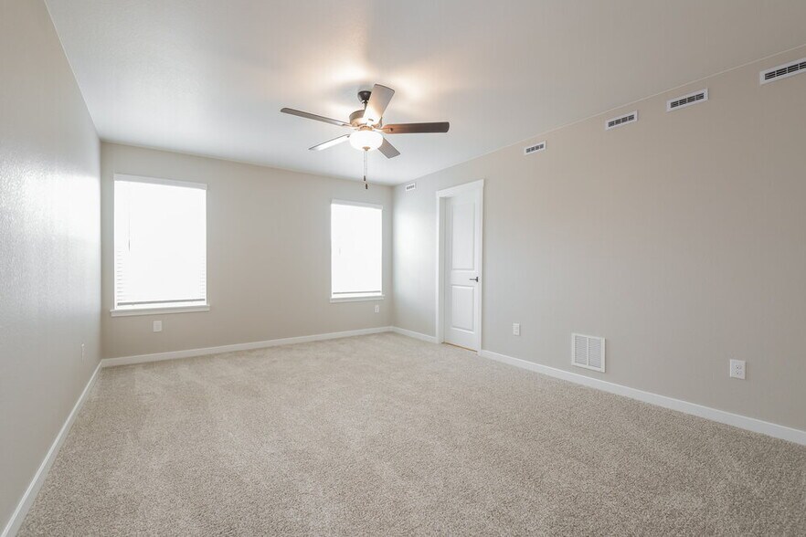 Building Photo - 9481 Yampa St