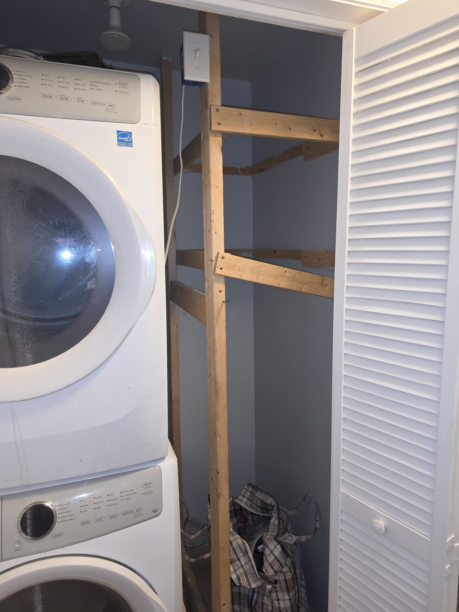 Building Photo - 25 Laurel Trl