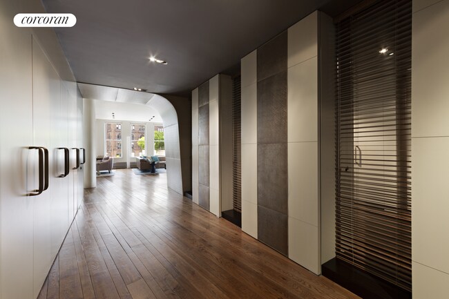 Building Photo - 21 Astor Pl